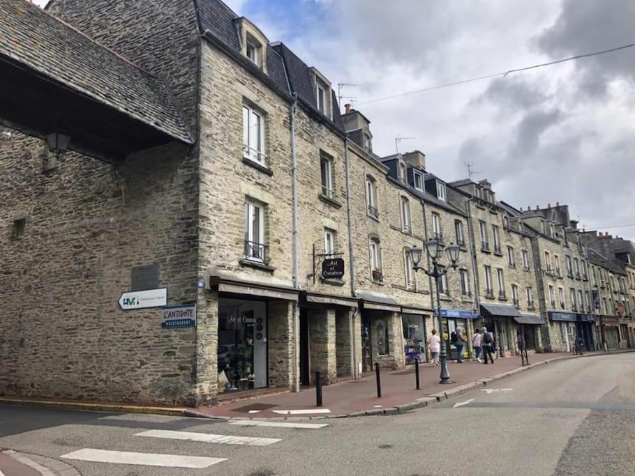 Duplex Parapluies De Cherbourg Netflix Parking ภายนอก รูปภาพ